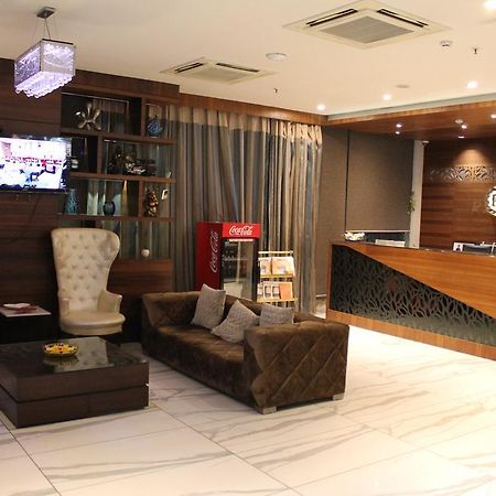 كوتا Hotel Rallentino المظهر الخارجي الصورة