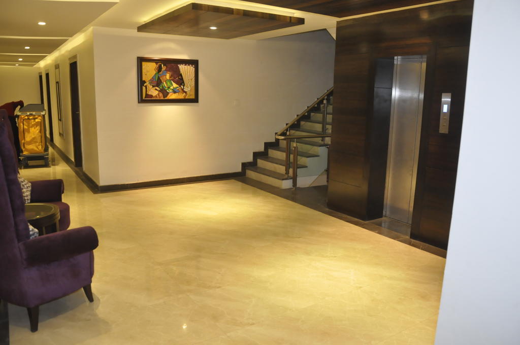 كوتا Hotel Rallentino المظهر الخارجي الصورة