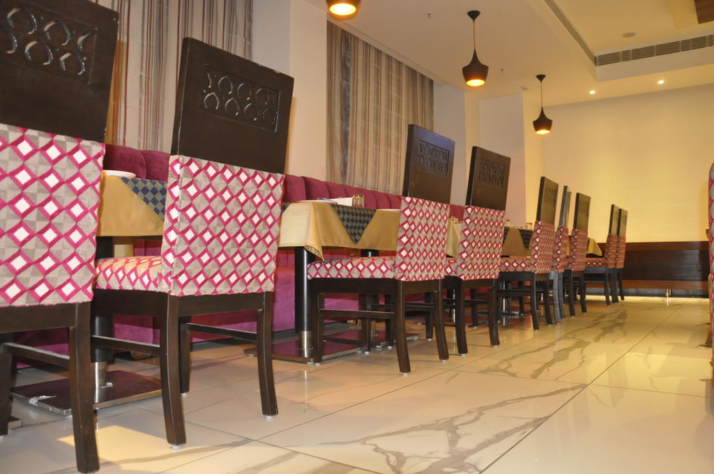 كوتا Hotel Rallentino المظهر الخارجي الصورة