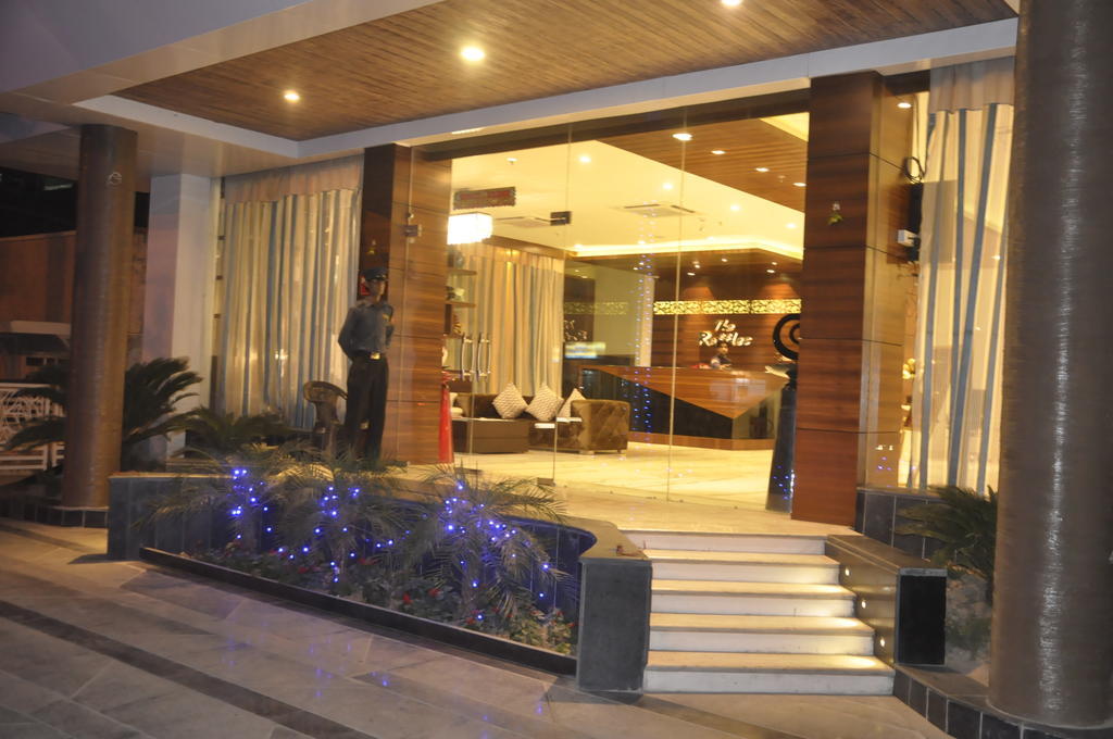 كوتا Hotel Rallentino المظهر الخارجي الصورة